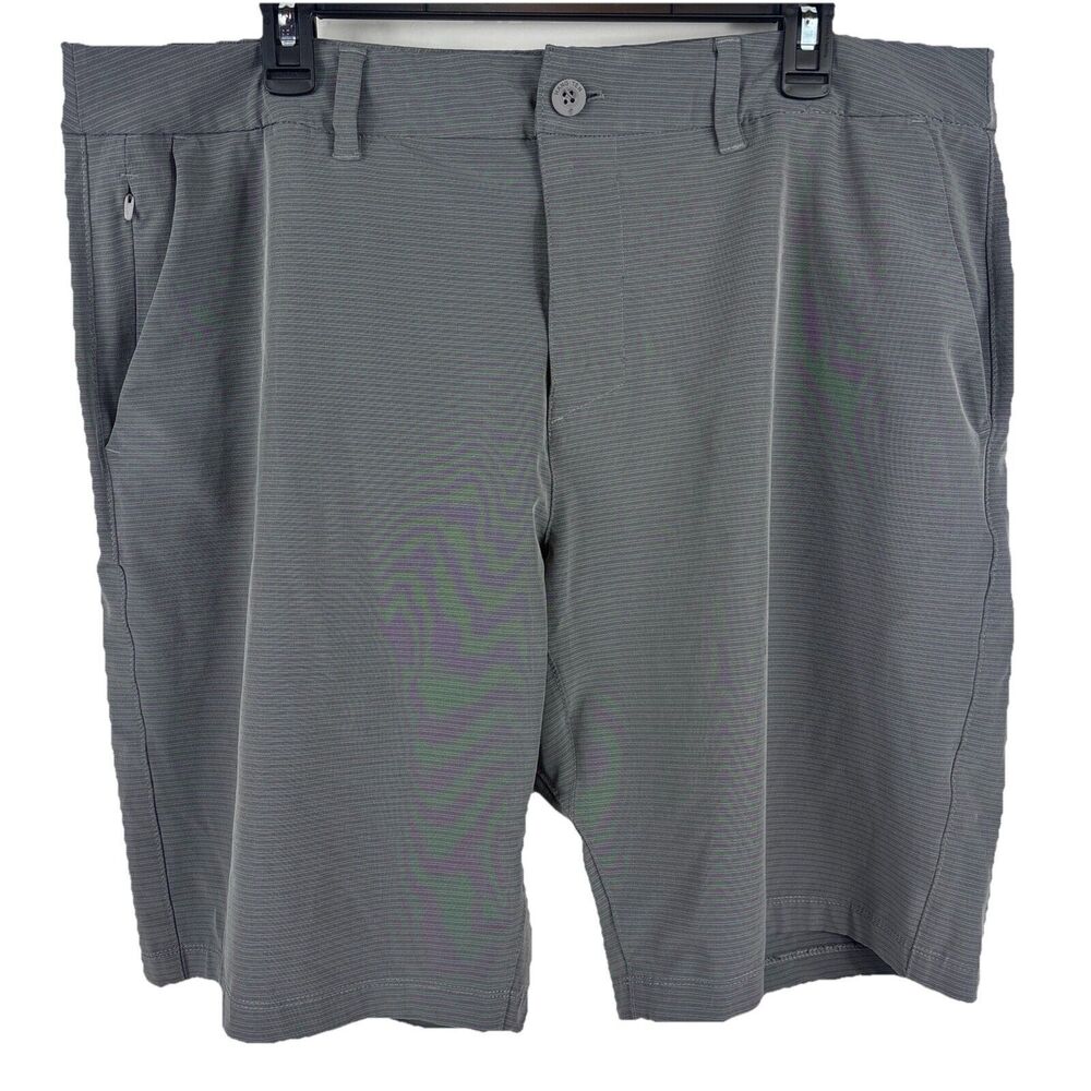 Hang Ten Men's Size 40 Grey Light Stripe Athletic Short Flat Front‎